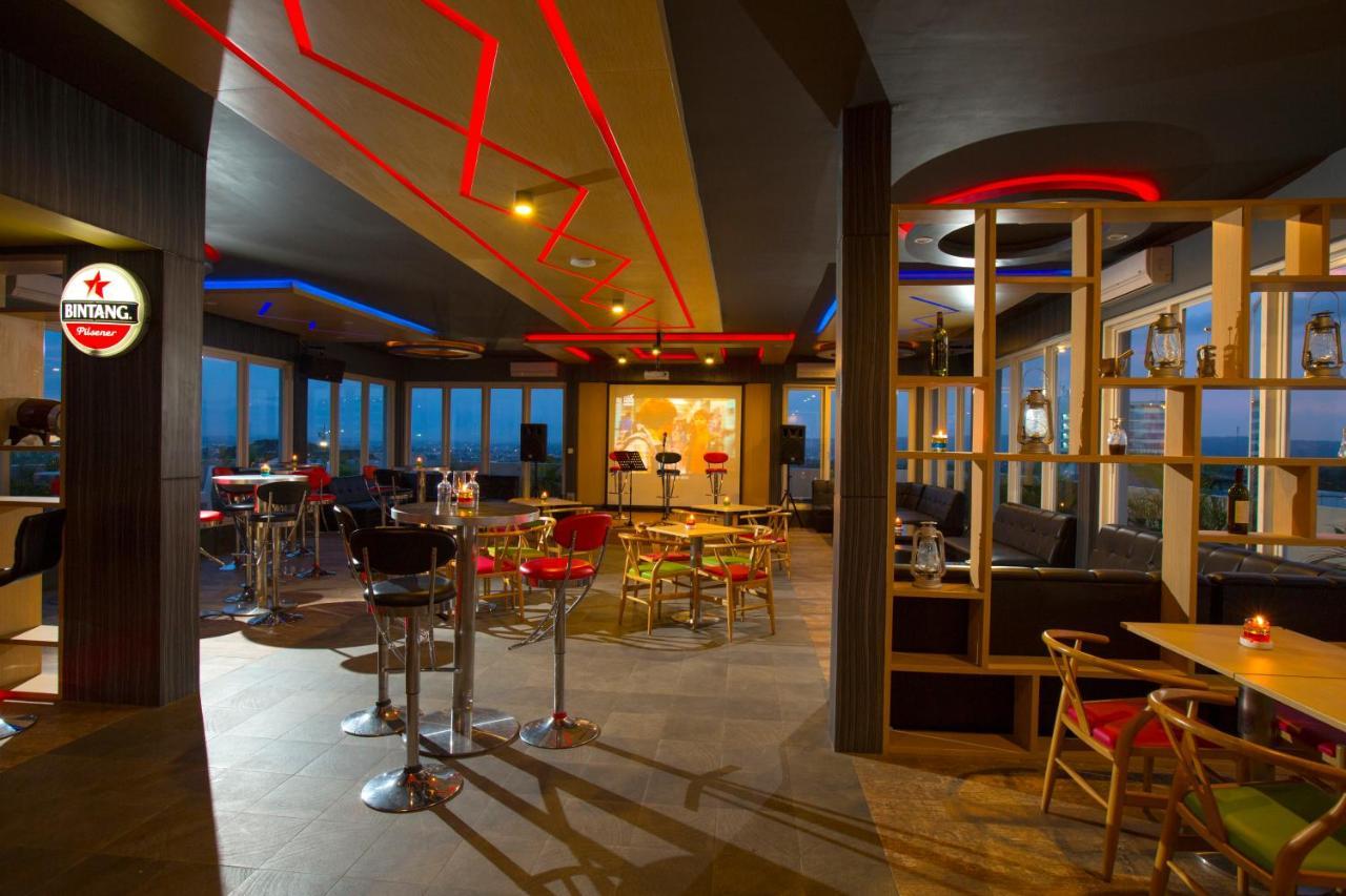 Ascent Hotel & Cafe Маланг Экстерьер фото