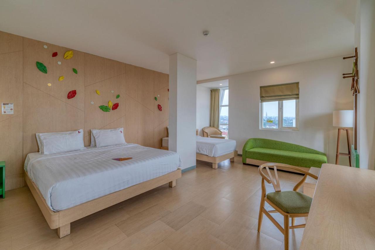 Ascent Hotel & Cafe Маланг Экстерьер фото