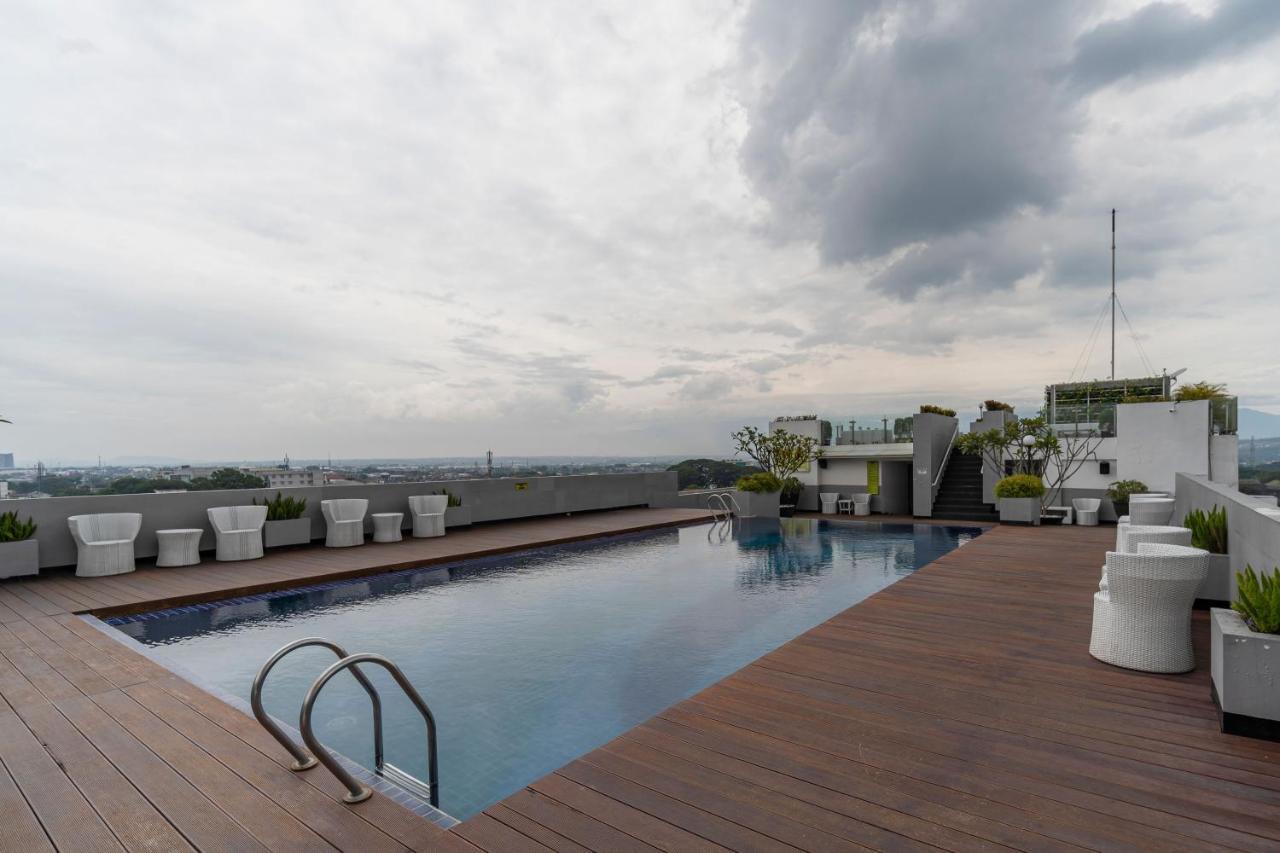 Ascent Hotel & Cafe Маланг Экстерьер фото
