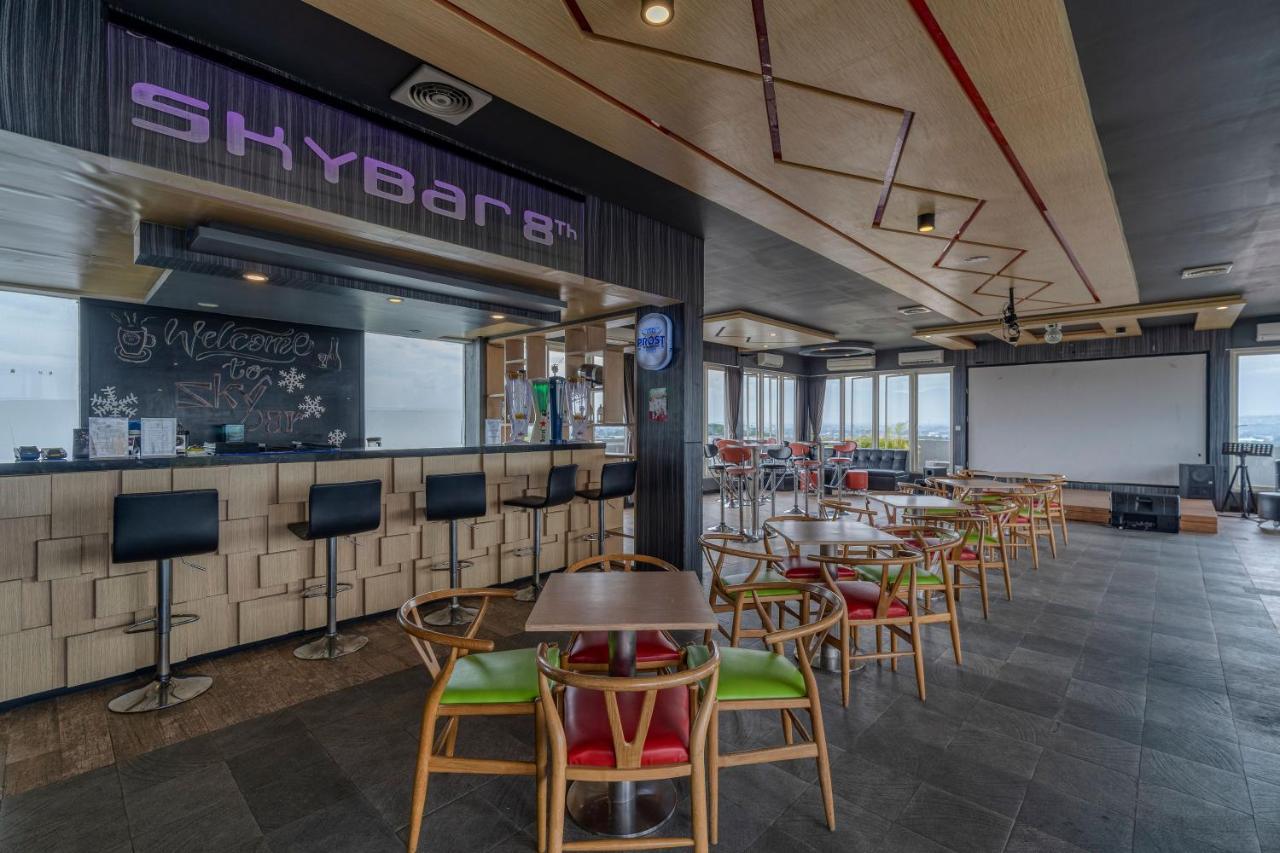 Ascent Hotel & Cafe Маланг Экстерьер фото