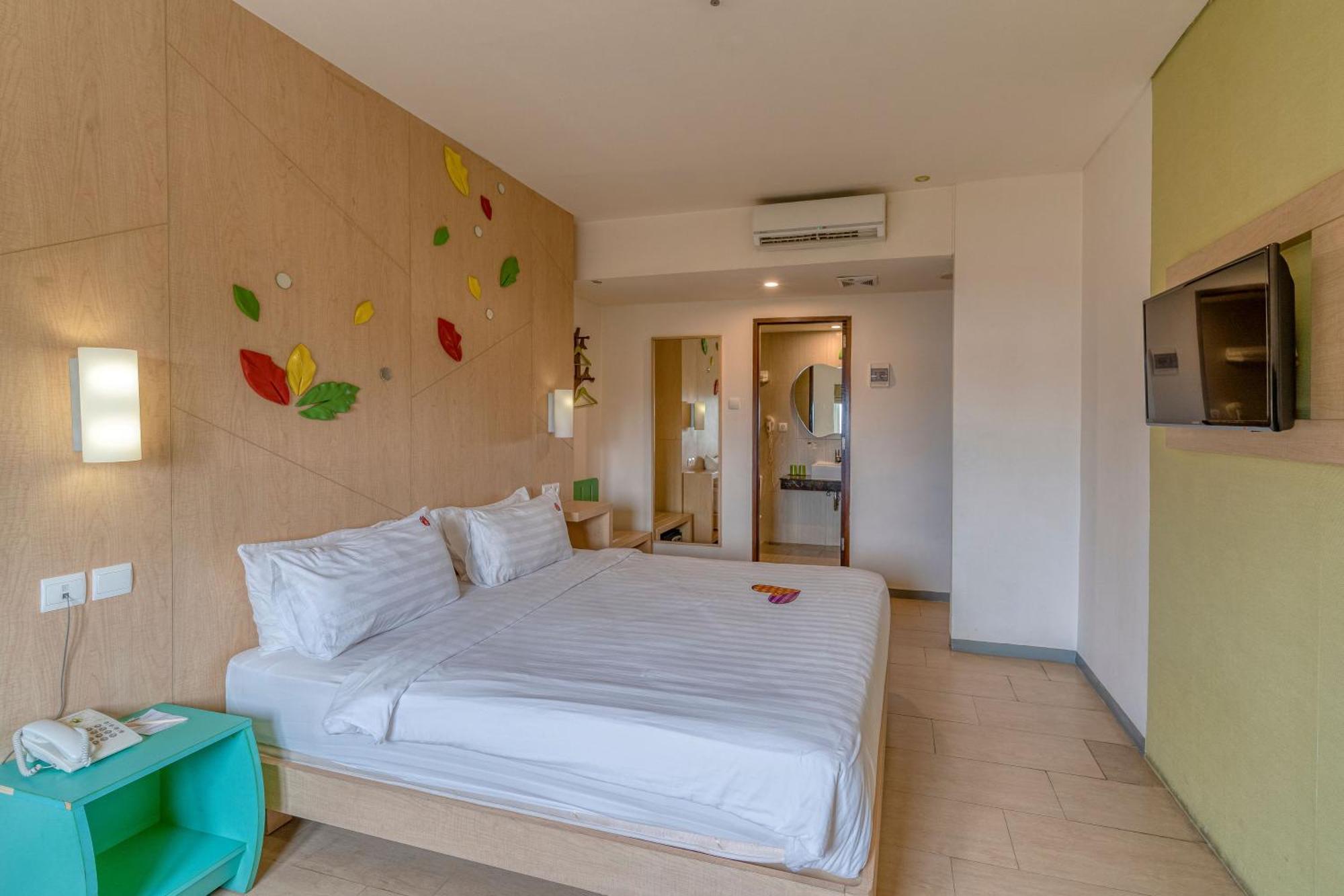 Ascent Hotel & Cafe Маланг Экстерьер фото