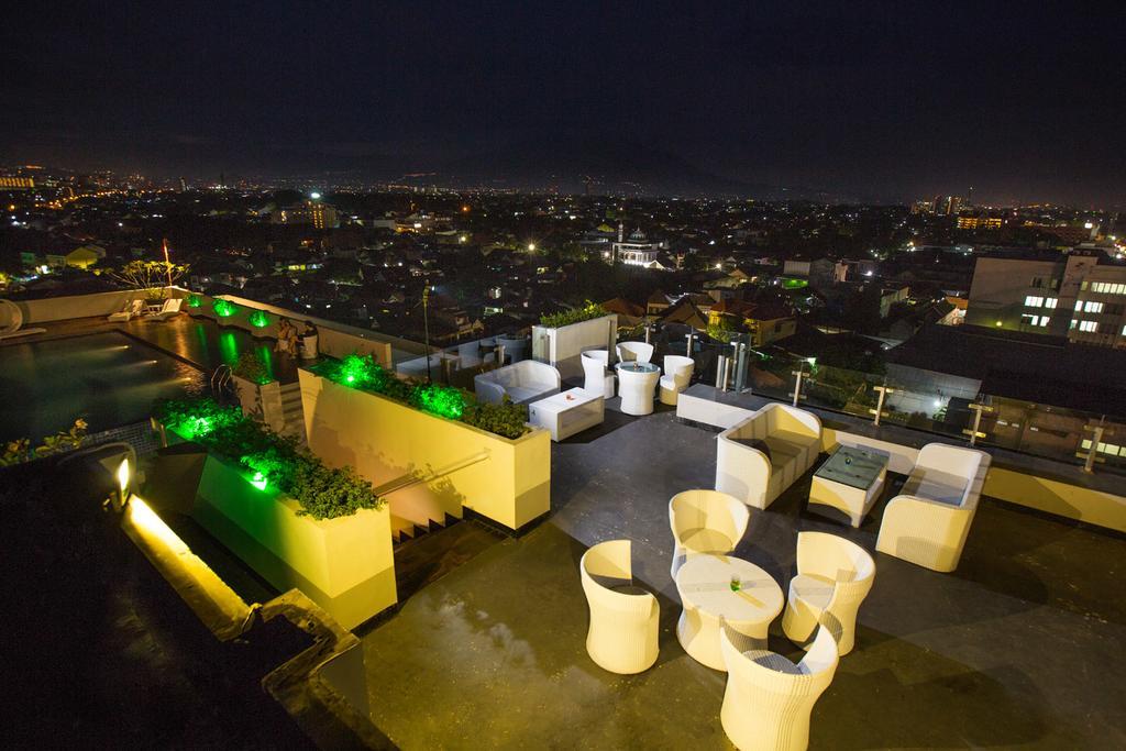Ascent Hotel & Cafe Маланг Экстерьер фото