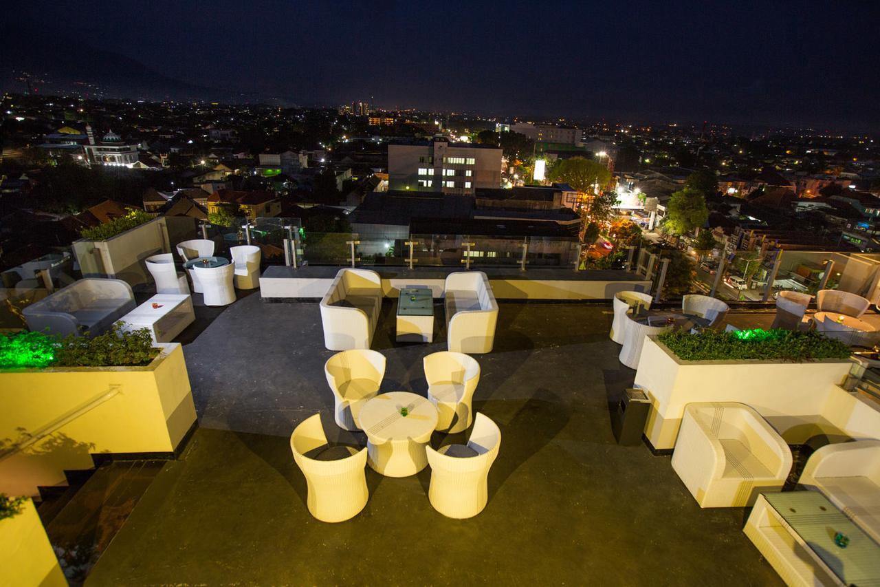 Ascent Hotel & Cafe Маланг Экстерьер фото